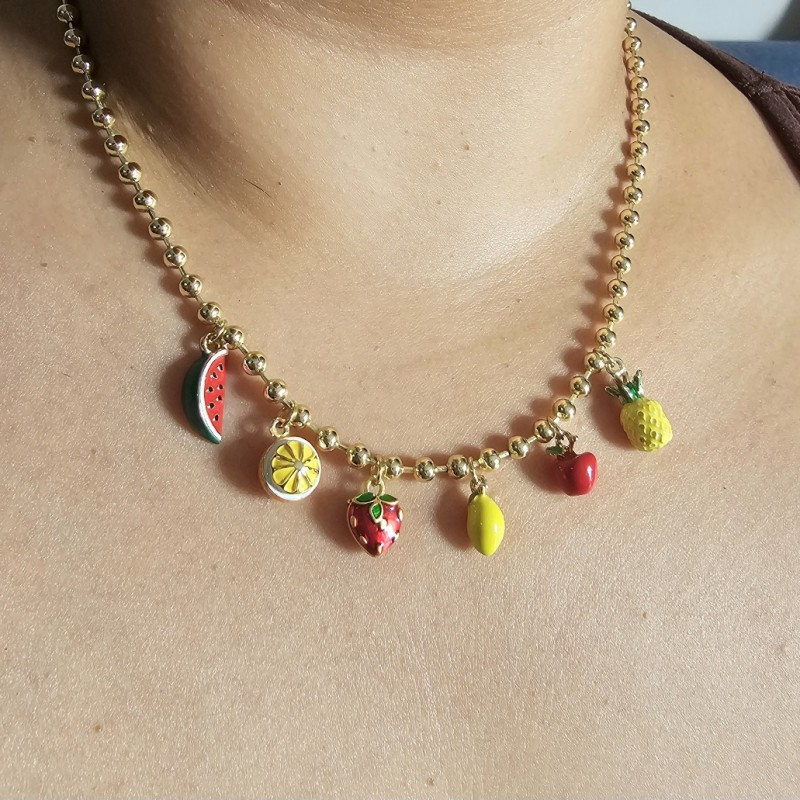 Collar de frutas con baño de oro